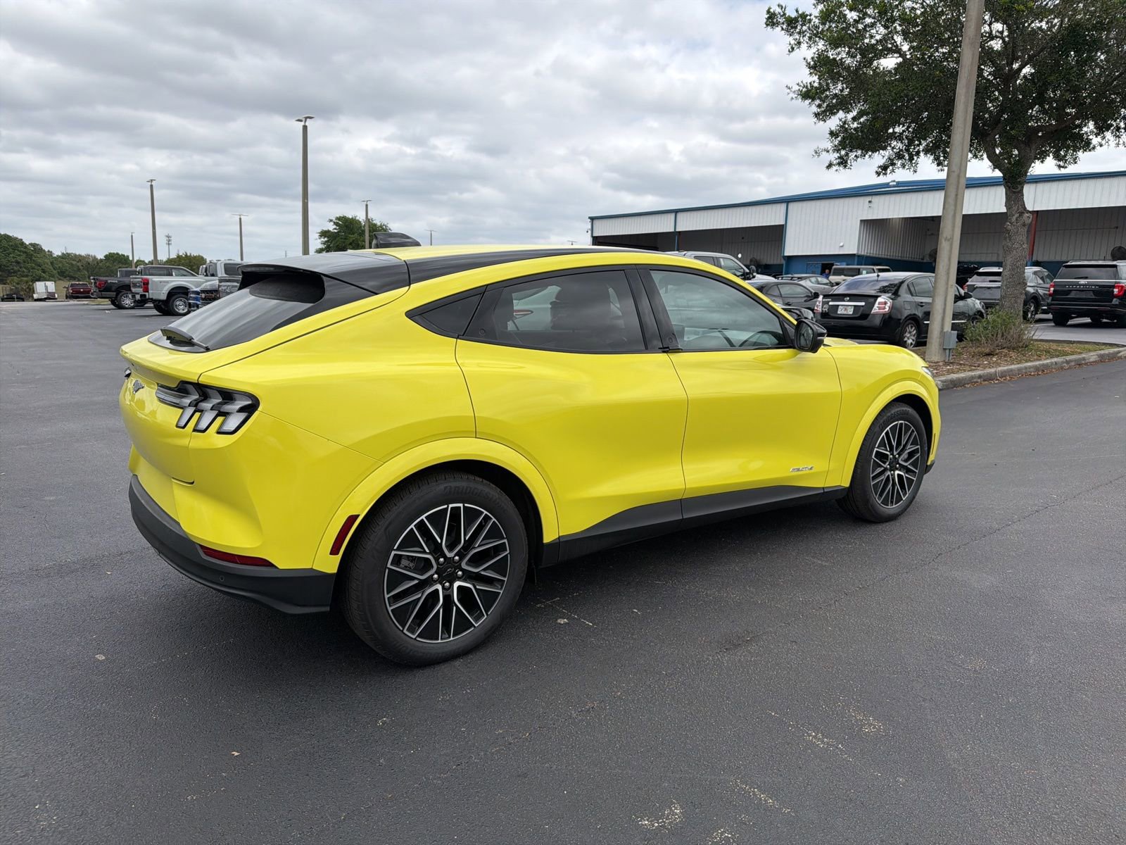 Certified 2025 Ford Mustang Mach-E Premium RWD image 5