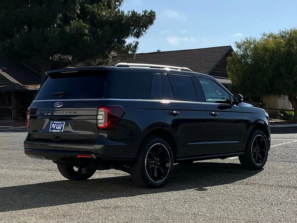 Certified 2024 Ford Expedition Limited image 10