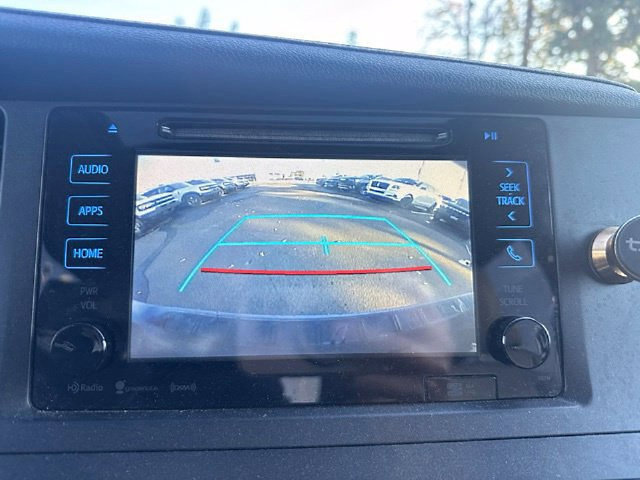 Used 2017 Toyota Sienna XLE AWD/4WD image 13