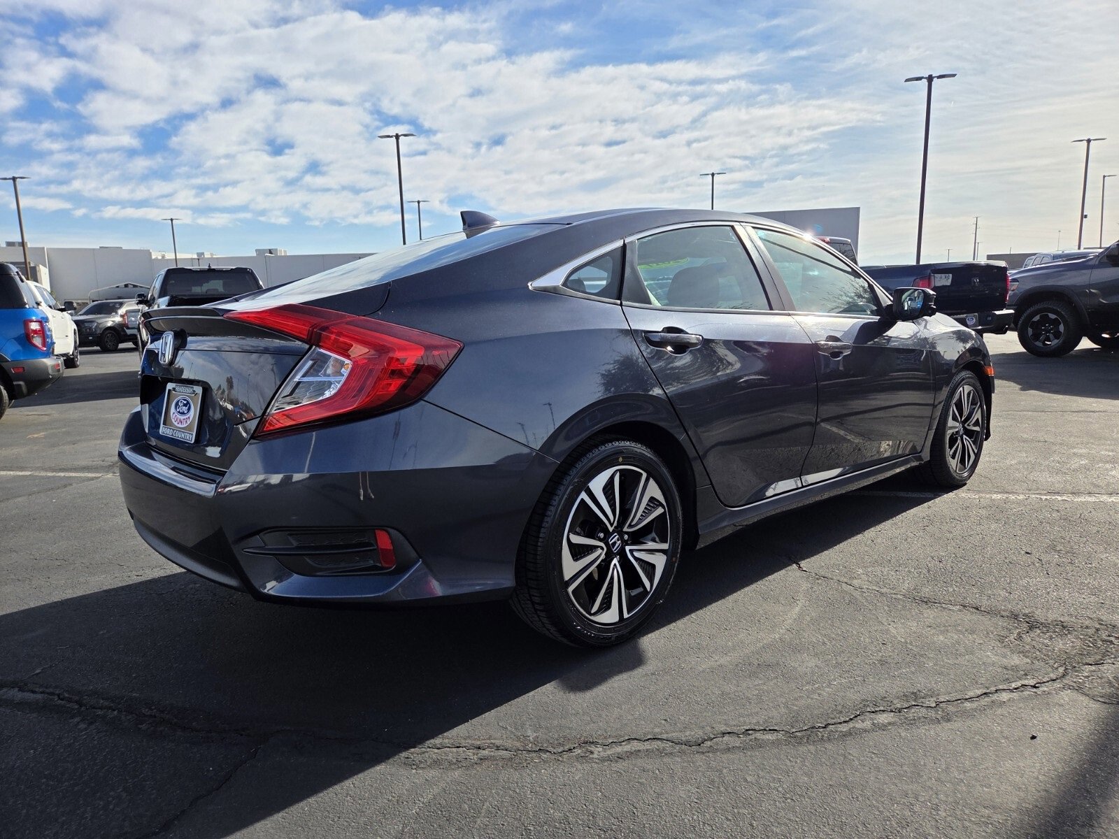 Used 2017 Honda Civic EX-L image 5