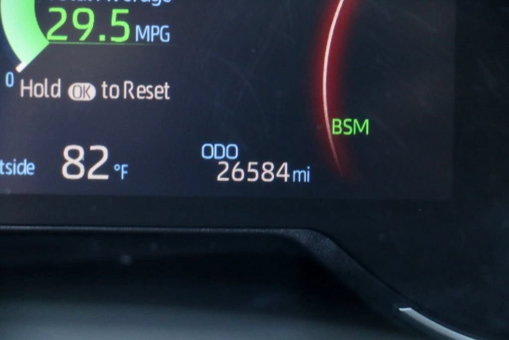 Used 2025 Toyota RAV4 XLE AWD/4WD image 11