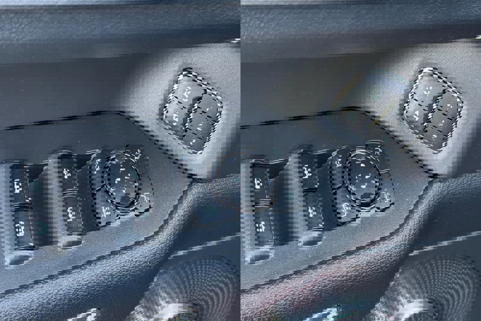 Certified 2022 Ford Expedition XLT image 13