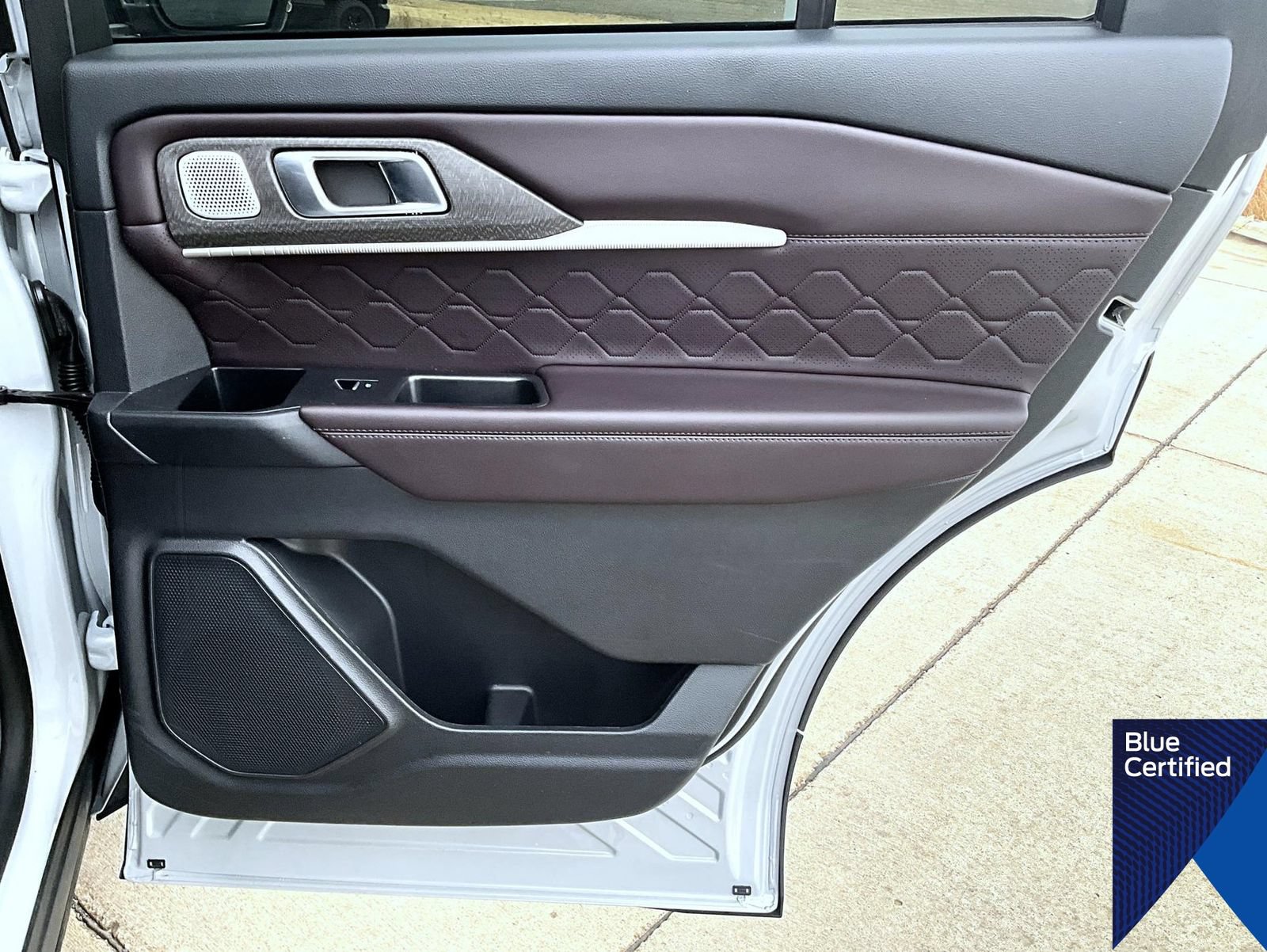 Certified 2025 Ford Explorer Platinum w/ LUX Leather Package AWD/4WD image 19
