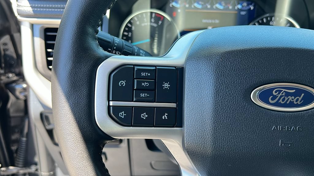 Certified 2024 Ford Expedition XLT RWD image 21