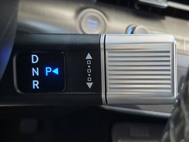 Used 2024 Hyundai Kona Limited AWD/4WD image 13