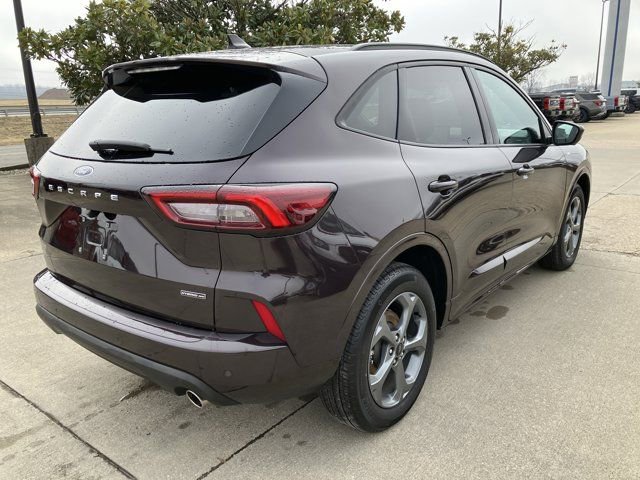 Certified 2023 Ford Escape ST-Line Select w/ Tech Pack #2 AWD/4WD image 6