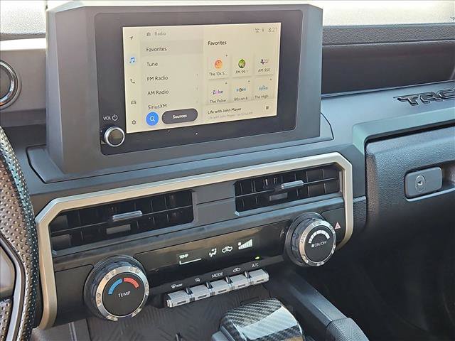 Used 2025 Toyota Tacoma SR AWD/4WD image 15