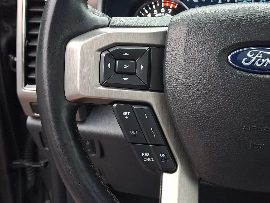 Certified 2022 Ford F350 Platinum w/ FX4 Off-Road Package AWD/4WD image 23