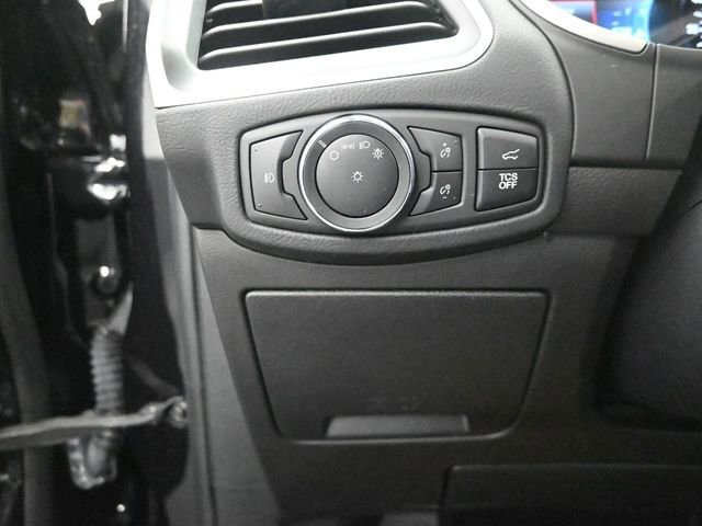 Certified 2021 Ford Edge ST-Line w/ Class II Trailer Tow Package image 35