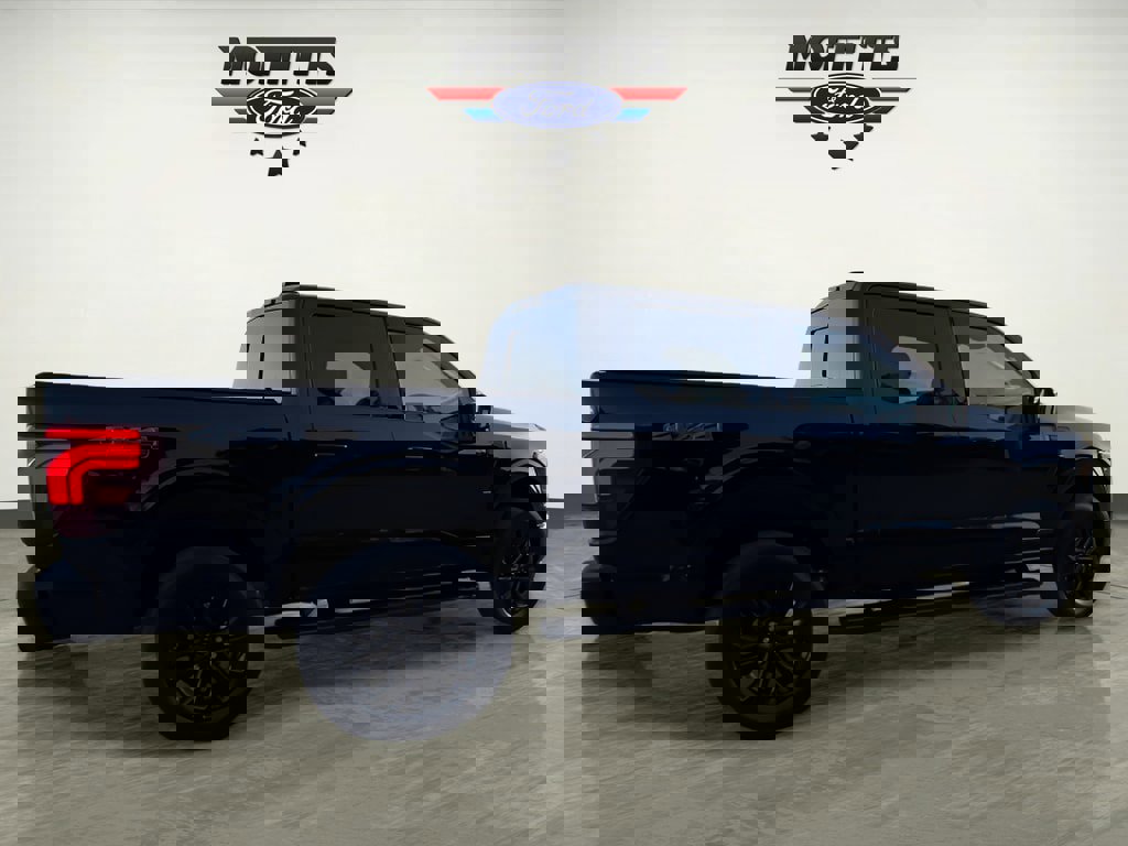 Certified 2025 Ford F150 Lariat w/ Equipment Group 501A Mid image 5