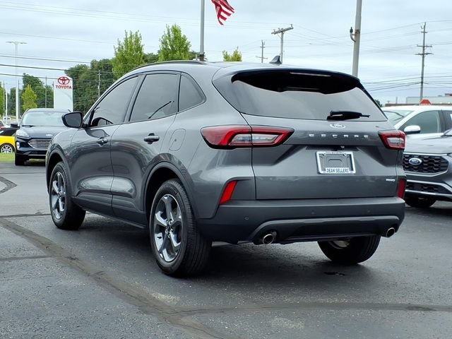 Certified 2025 Ford Escape ST-Line w/ Tech Pack #1 AWD/4WD image 7