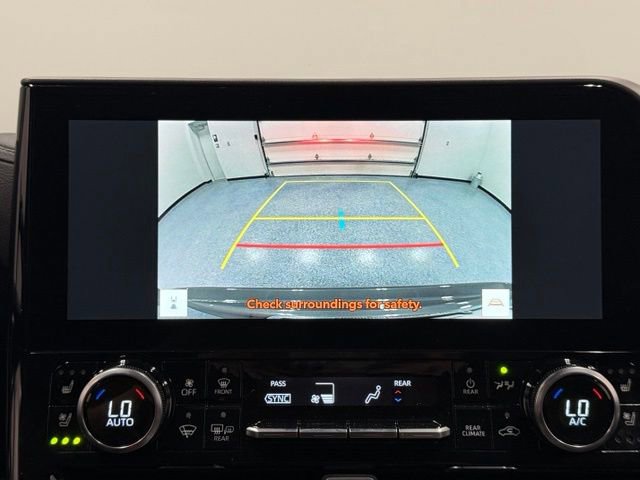 Used 2023 Toyota Highlander Limited AWD/4WD image 28