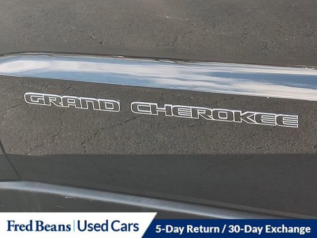 Used 2018 Jeep Grand Cherokee Limited image 28