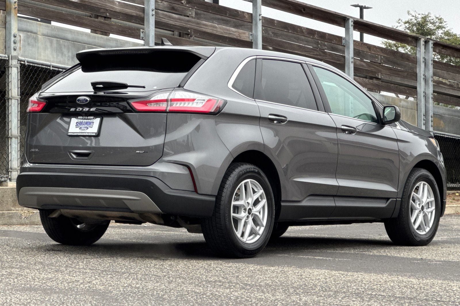 Certified 2024 Ford Edge SEL AWD/4WD image 6