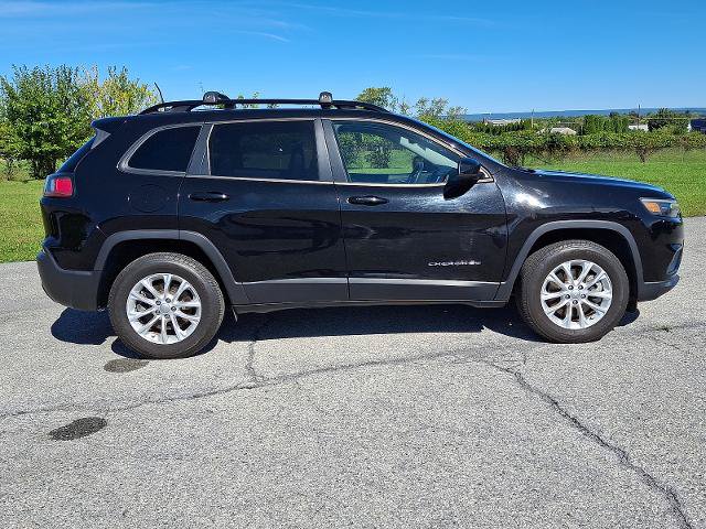 Used 2022 Jeep Cherokee Latitude Lux w/ Sun & Sound Group AWD/4WD image 7