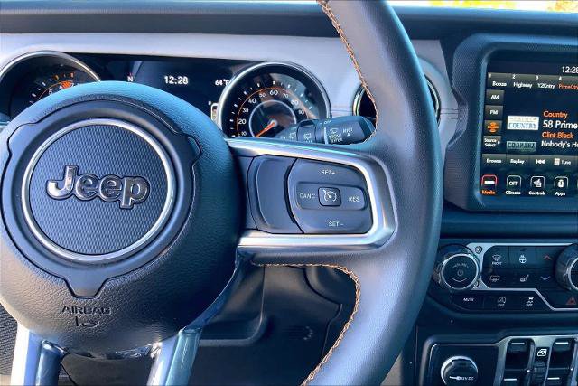 Used 2023 Jeep Wrangler Unlimited Sahara AWD/4WD image 25