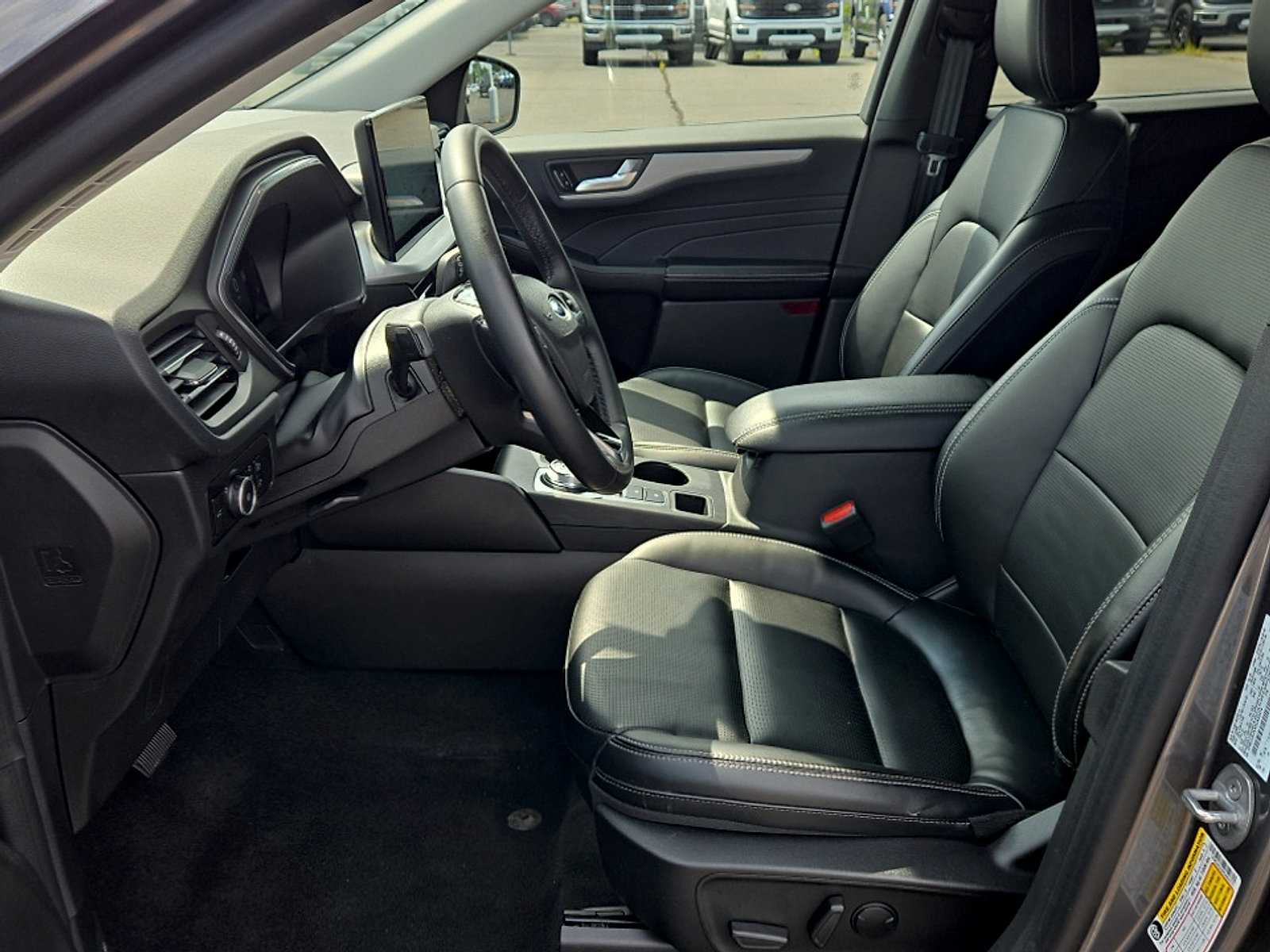 Certified 2023 Ford Escape Platinum AWD/4WD image 10