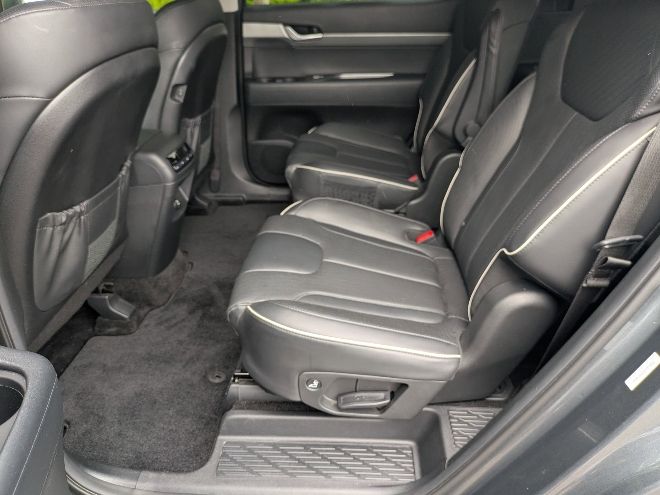 Used 2025 Hyundai Palisade SEL FWD image 26