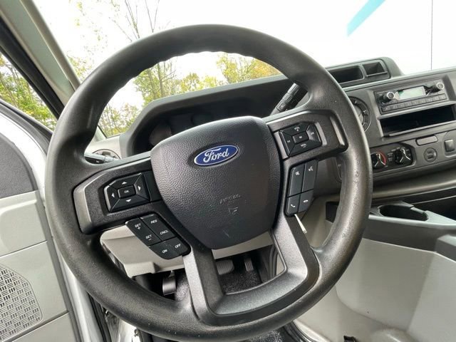 Certified 2022 Ford E-350 and Econoline 350 Super Duty w/ Power Windows & Locks Group image 16