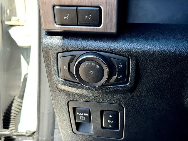 Certified 2019 Ford Expedition Max Platinum RWD image 15