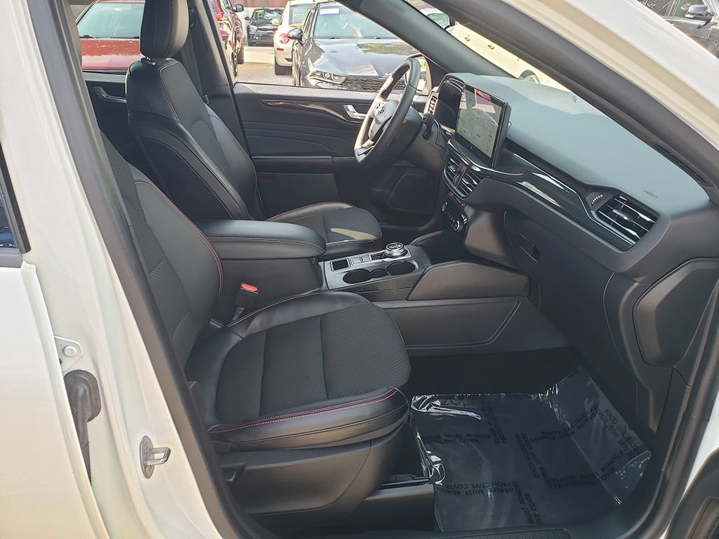 Certified 2023 Ford Escape ST-Line w/ Tech Pack #1 FWD image 20