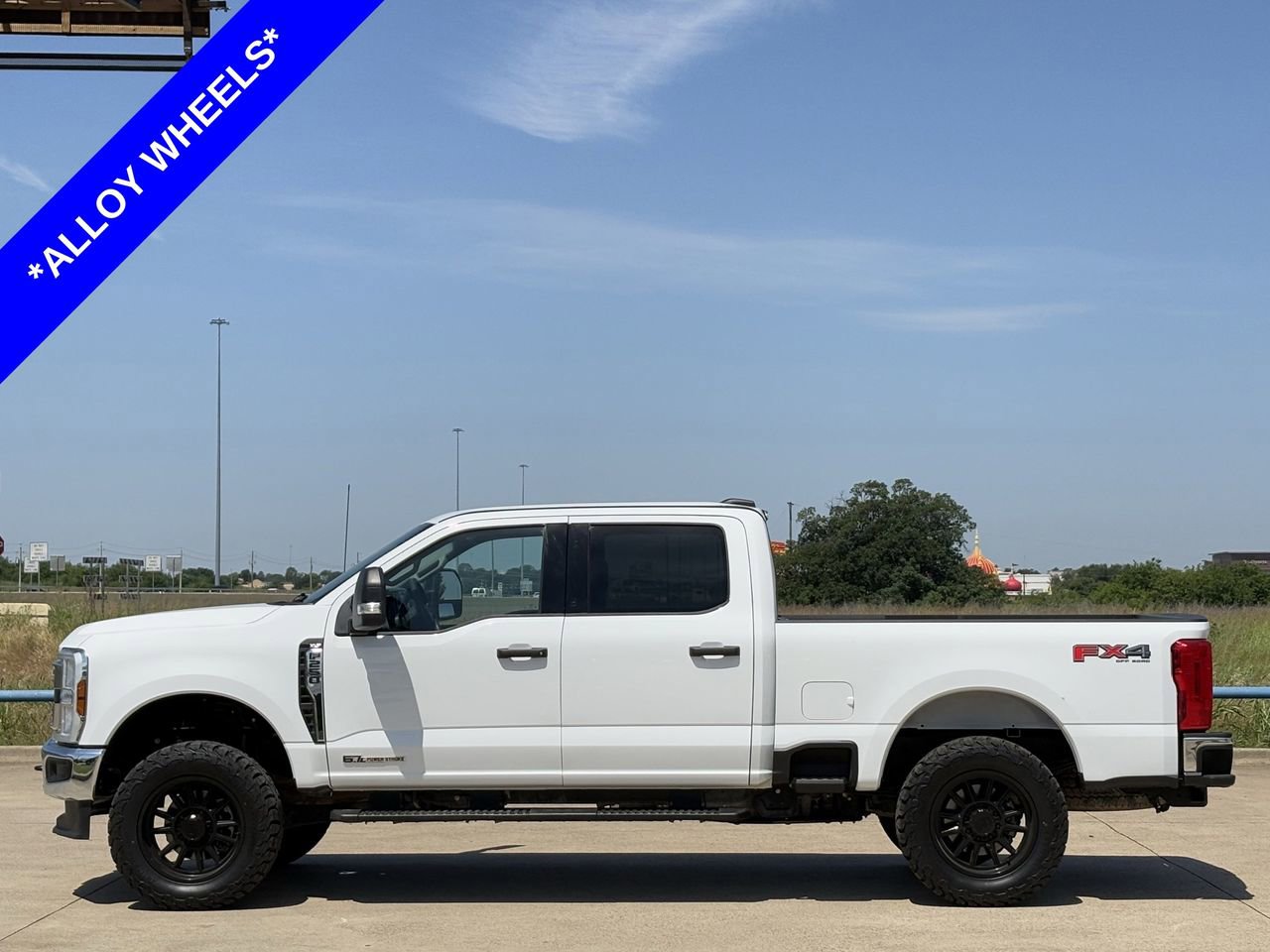 Certified 2025 Ford F250 XLT w/ FX4 Off-Road Package AWD/4WD image 3