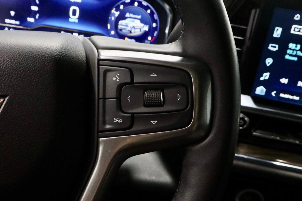 Used 2023 Chevrolet Silverado 1500 LT AWD/4WD image 29