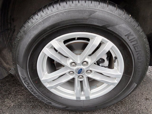 Certified 2024 Ford Explorer XLT w/ Equipment Group 202A AWD/4WD image 28