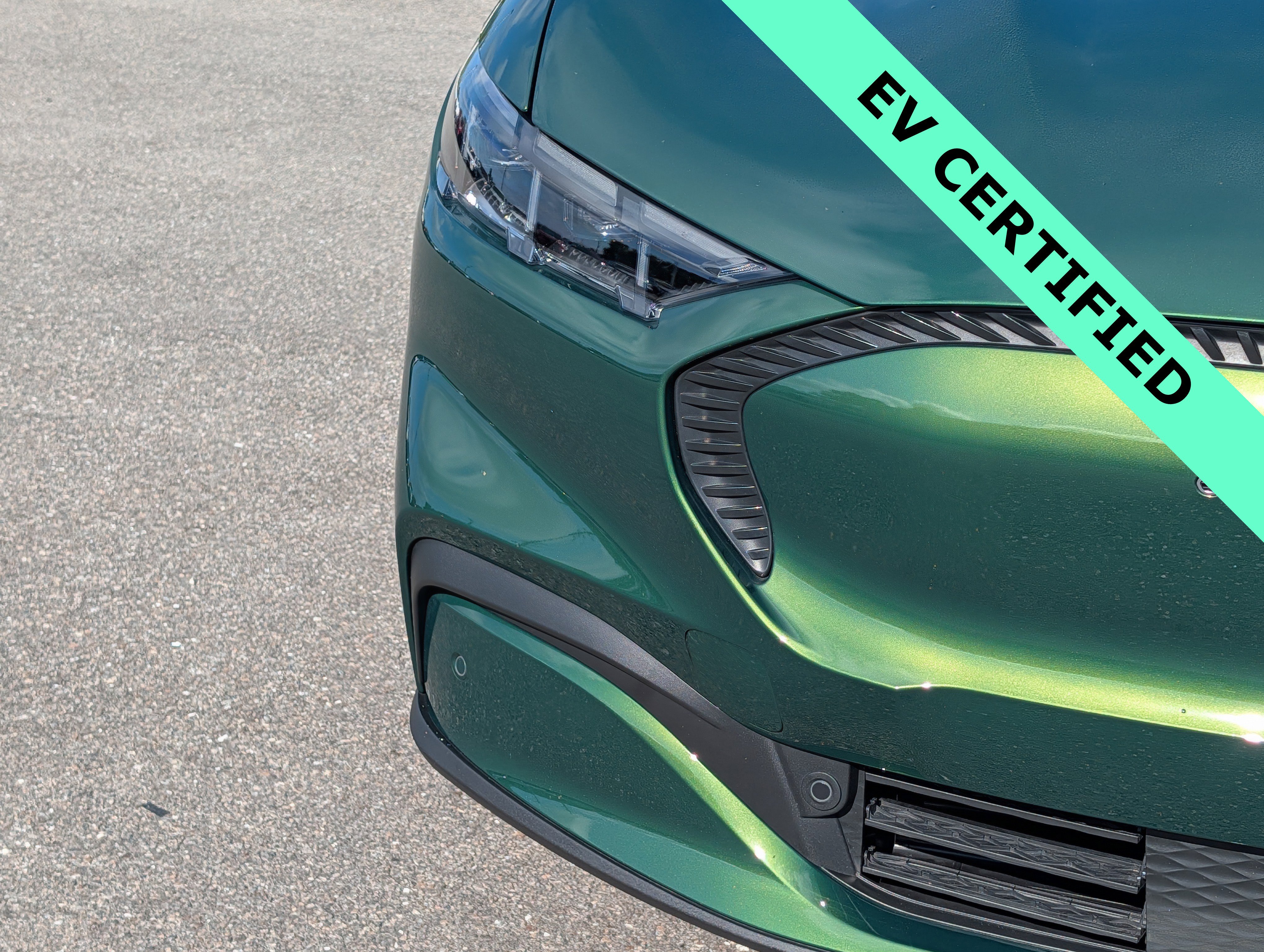 Certified 2025 Ford Mustang Mach-E Select RWD image 9