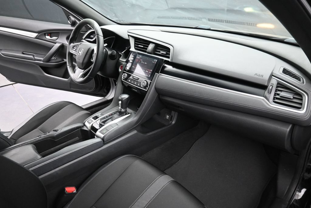 Used 2020 Honda Civic Sport image 2