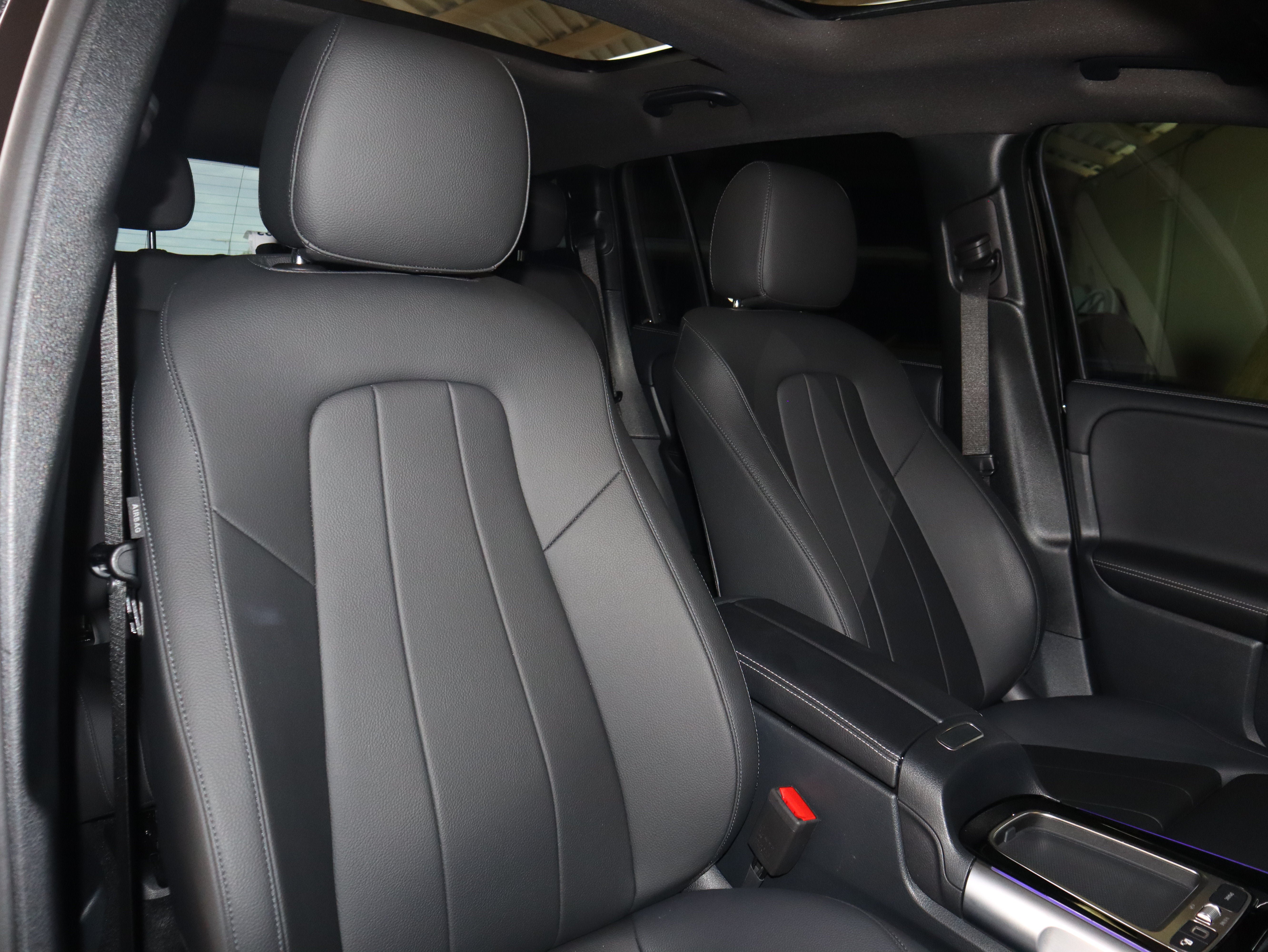 Used 2026 Mercedes-Benz GLB 250 image 42