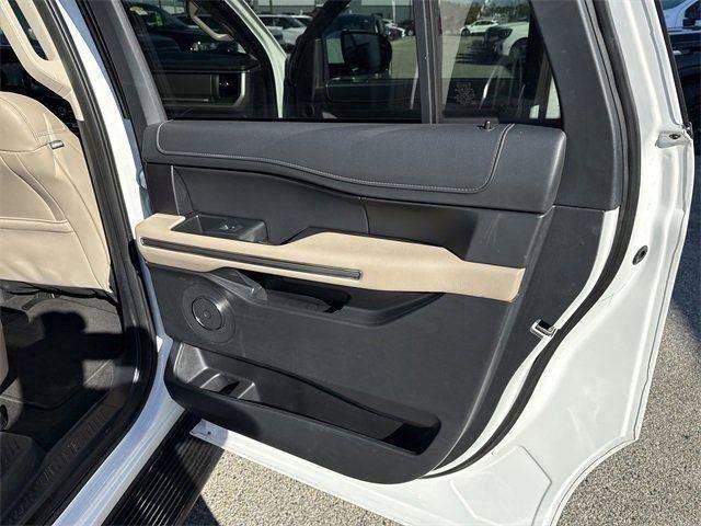 Certified 2024 Ford Expedition Max XLT image 24