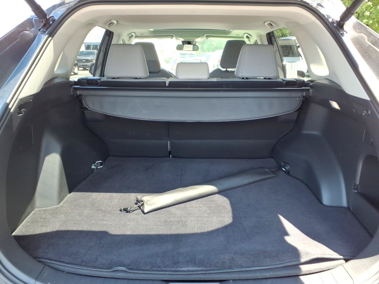 Used 2025 Toyota RAV4 XLE Premium FWD image 30