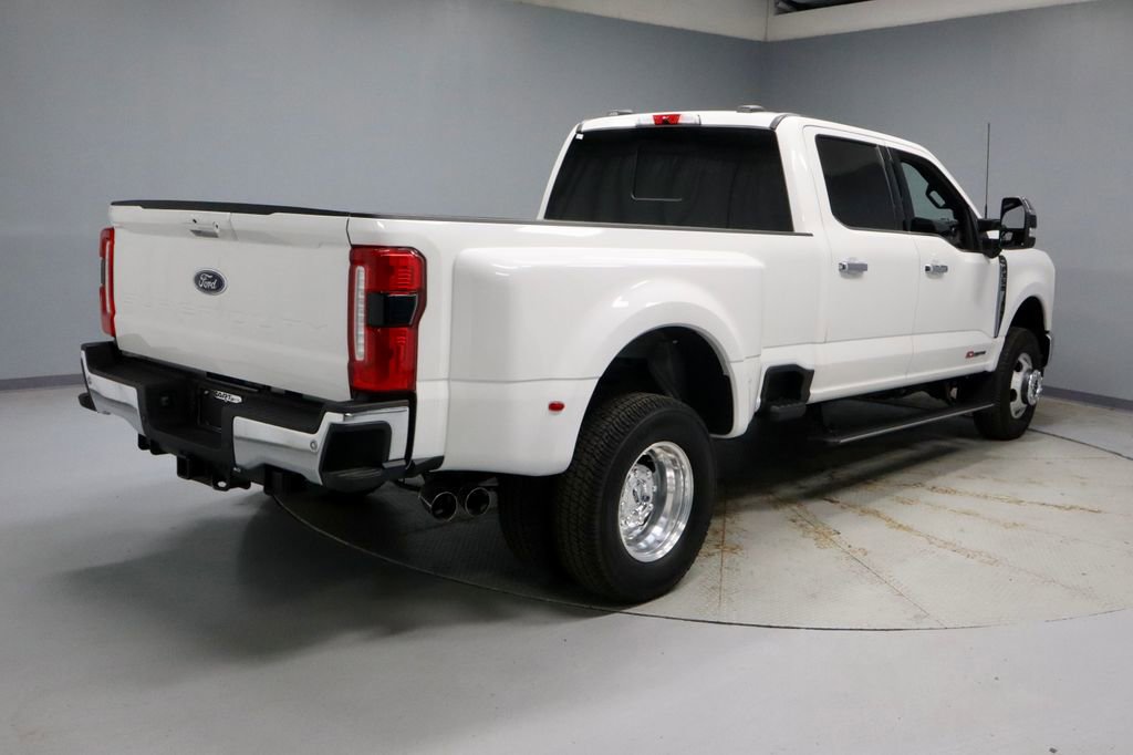 Certified 2025 Ford F350 Lariat w/ Lariat Ultimate Package AWD/4WD image 12