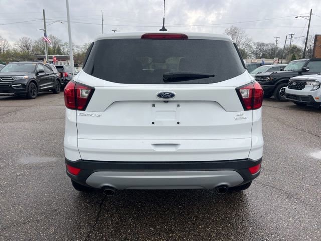 Certified 2019 Ford Escape SE image 3