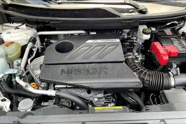 Used 2025 Nissan Rogue SV FWD image 29