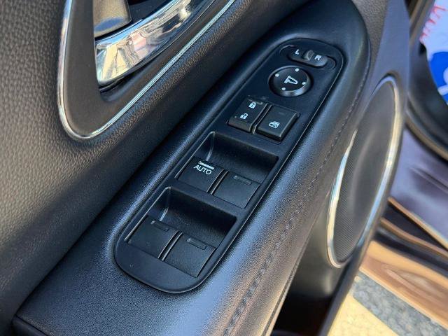 Used 2019 Honda HR-V Touring image 12