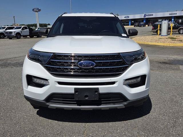 Certified 2020 Ford Explorer XLT w/ Equipment Group 202A RWD image 2