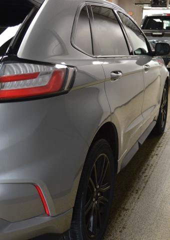 Certified 2022 Ford Edge ST-Line w/ Class II Trailer Tow Package AWD/4WD image 7