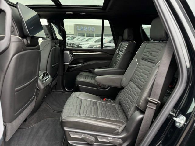 Used 2026 Cadillac Escalade Platinum Sport image 24