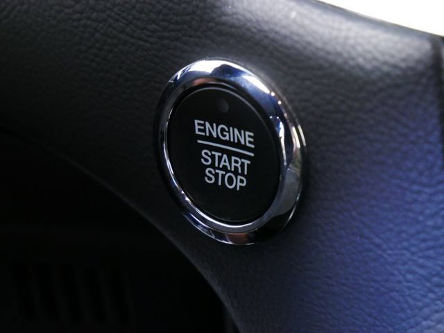 Certified 2022 Ford Edge ST-Line w/ Cold Weather Package AWD/4WD image 23
