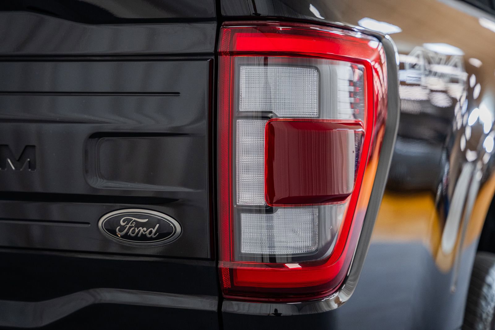 Certified 2023 Ford F150 Platinum w/ Equipment Group 701A High image 9