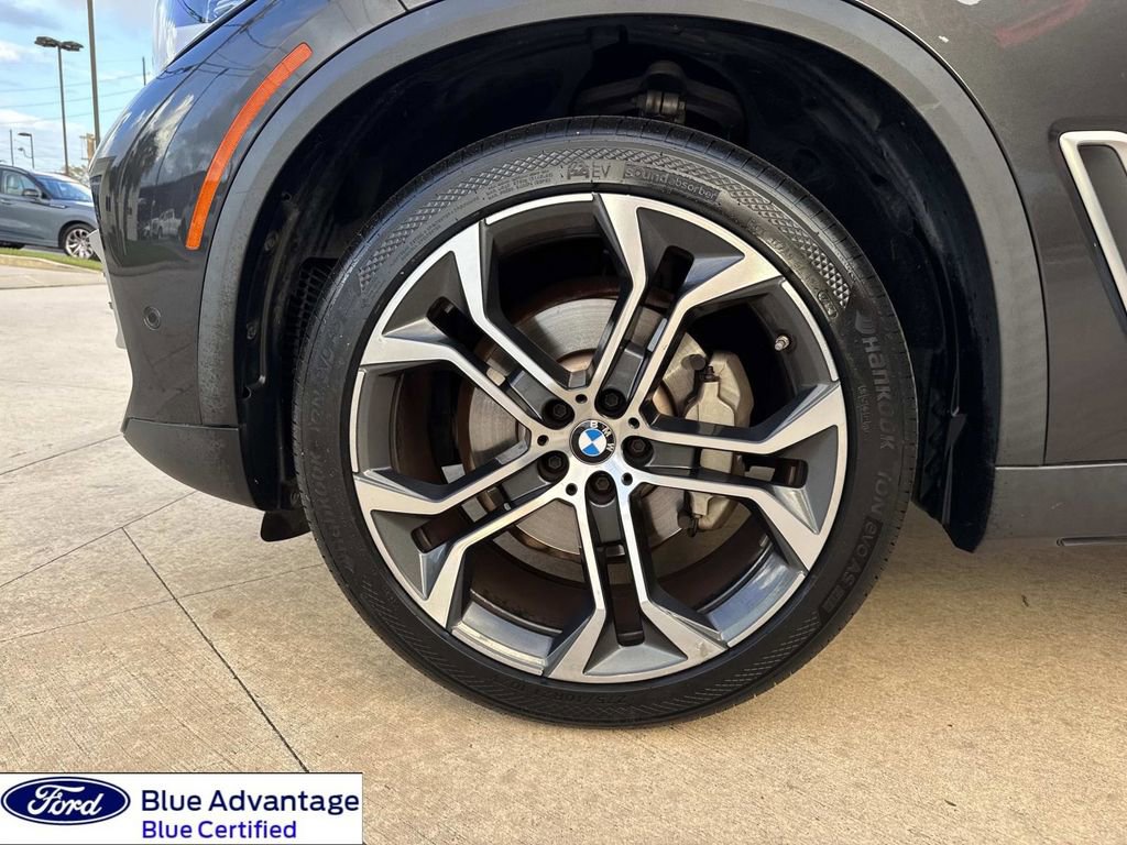 Used 2022 BMW X5 sDrive40i w/ Parking Assistance Package image 7