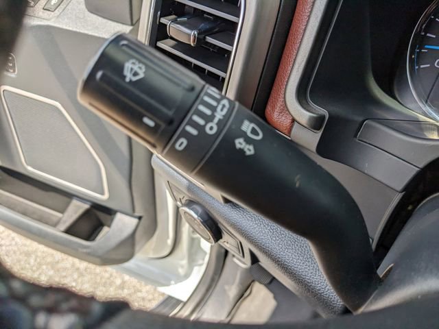 Certified 2022 Ford F450 Platinum w/ FX4 Off-Road Package image 30