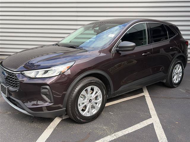 Certified 2023 Ford Escape Active AWD/4WD image 1