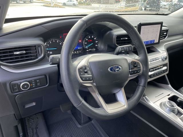 Certified 2023 Ford Explorer XLT w/ Equipment Group 202A image 19