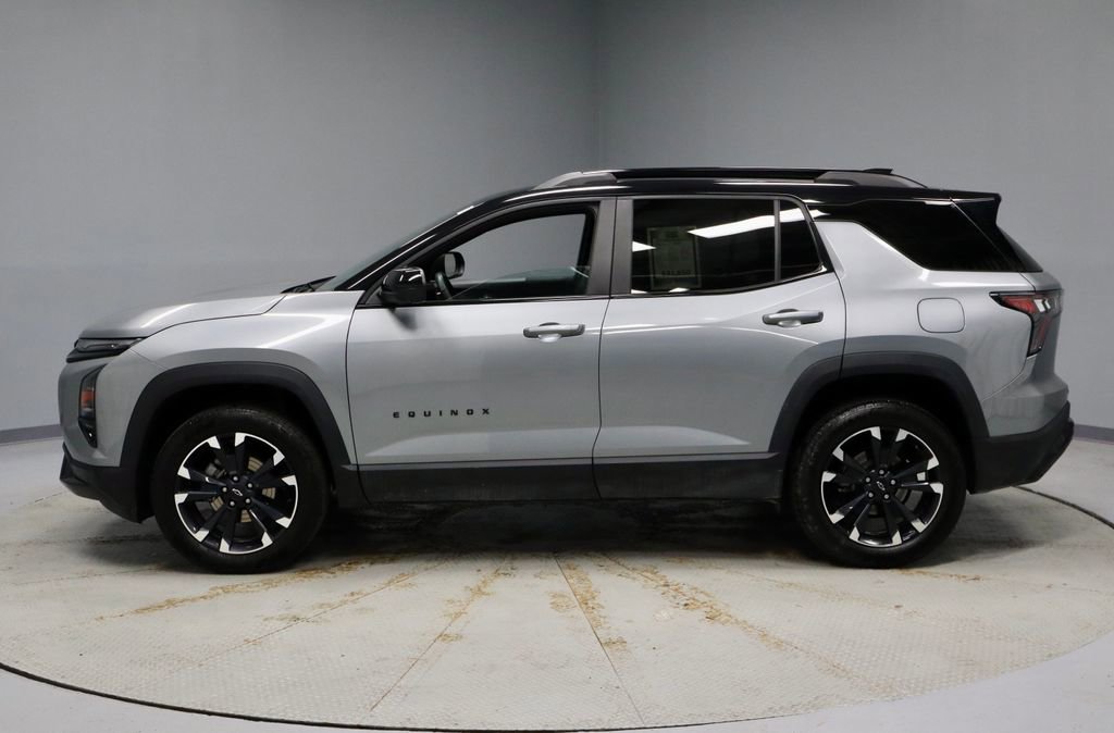 Used 2025 Chevrolet Equinox RS w/ Safety and Technology Package image 10