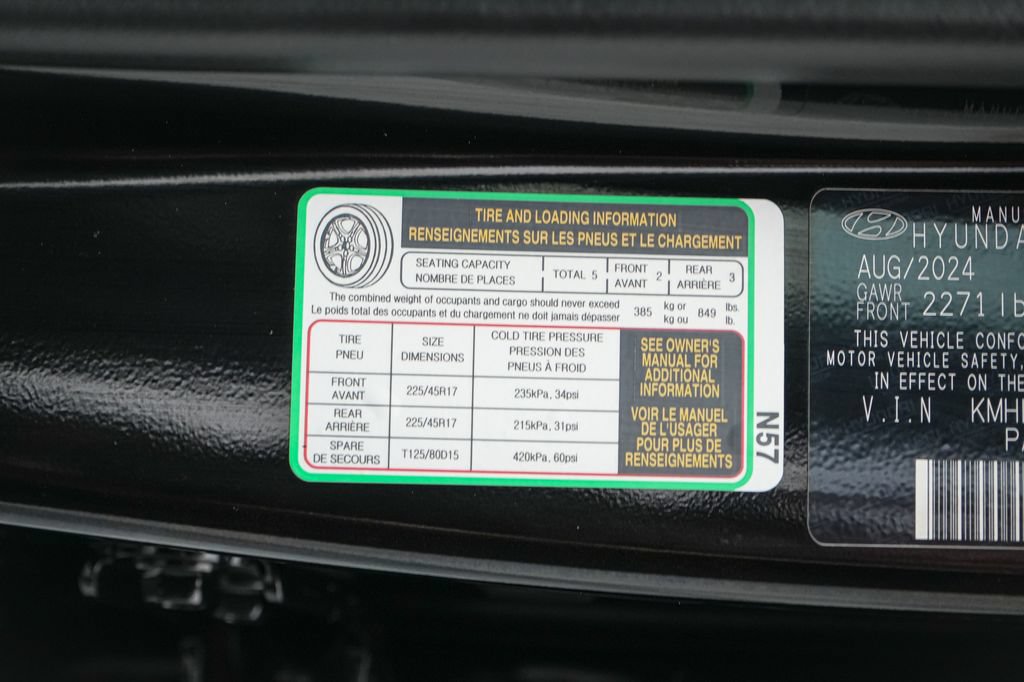 Used 2025 Hyundai Elantra SEL FWD image 24