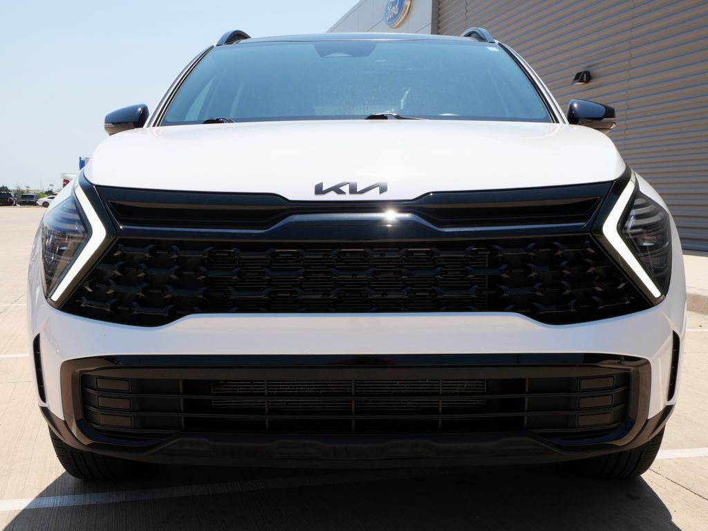 Used 2025 Kia Sportage X-Line w/ Premium Package AWD/4WD image 4