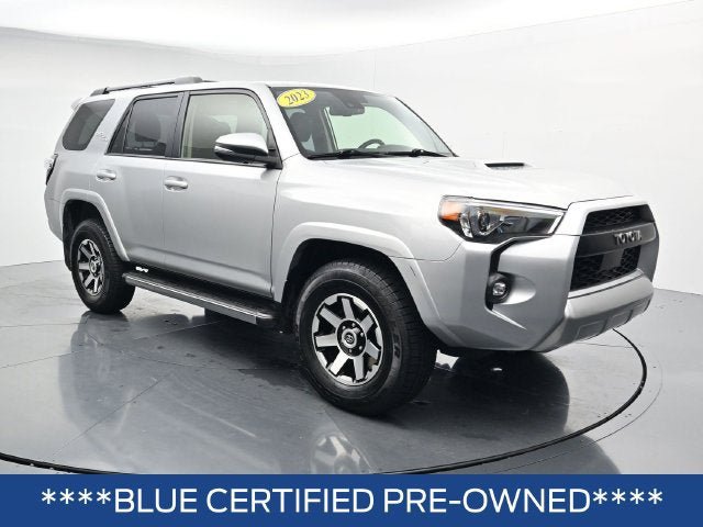 Used 2023 Toyota 4Runner TRD Off-Road Premium w/ Moonroof Package AWD/4WD image 2